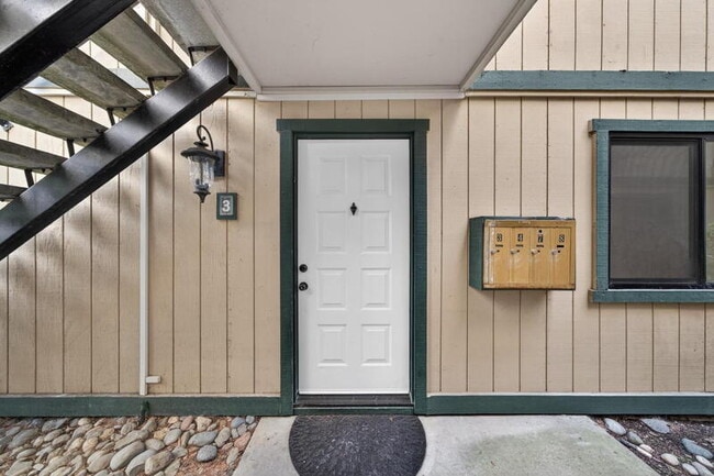 property at 251 Del Verde Cir