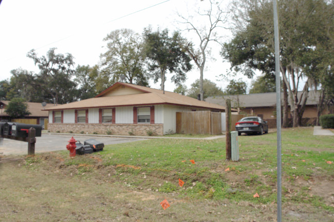 3900 SE 17th Ct in Ocala, FL - Building Photo - Building Photo