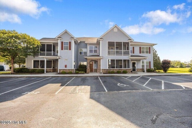 1944 Tara Ct in Greenville, NC - Building Photo - Building Photo