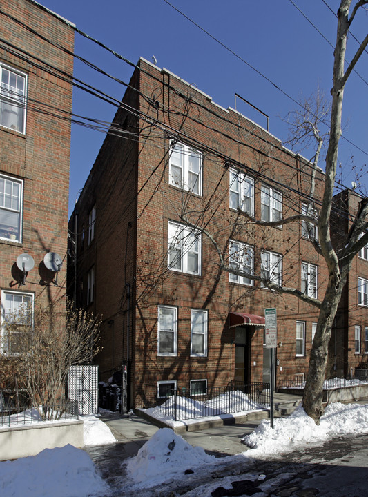 246 Clendenny Ave in Jersey City, NJ - Building Photo