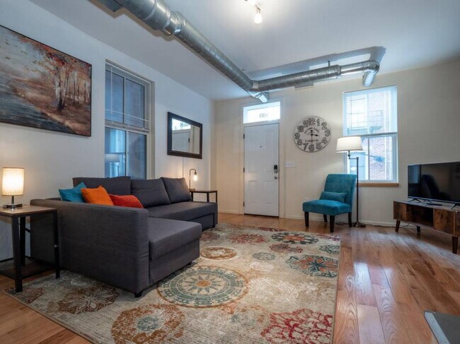 1610 Pleasant St in Cincinnati, OH - Building Photo - Building Photo