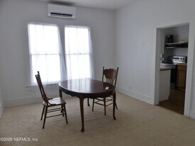 209 S 4th St in Palatka, FL - Building Photo