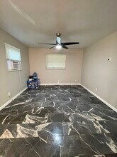 7901 Camargo Rd in Cincinnati, OH - Foto de edificio - Building Photo