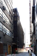 112 Fulton St in New York, NY - Building Photo - Building Photo