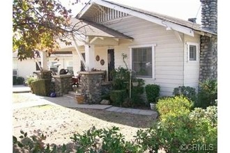 121-127 N Pennsylvania Ave in Glendora, CA - Building Photo - Building Photo