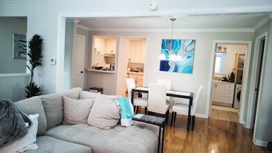 2 Cypress Ln in Ridgefield, CT - Building Photo - Building Photo