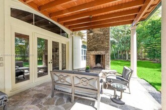 8948 Pinebrook Ct in Parkland, FL - Foto de edificio - Building Photo