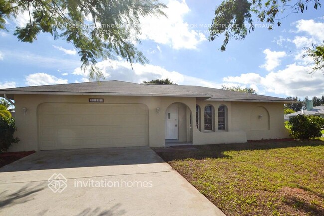 2116 SE 7th St in Cape Coral, FL - Building Photo - Building Photo