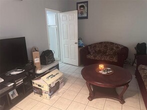 11136 Village Bend Ln in Houston, TX - Building Photo - Building Photo