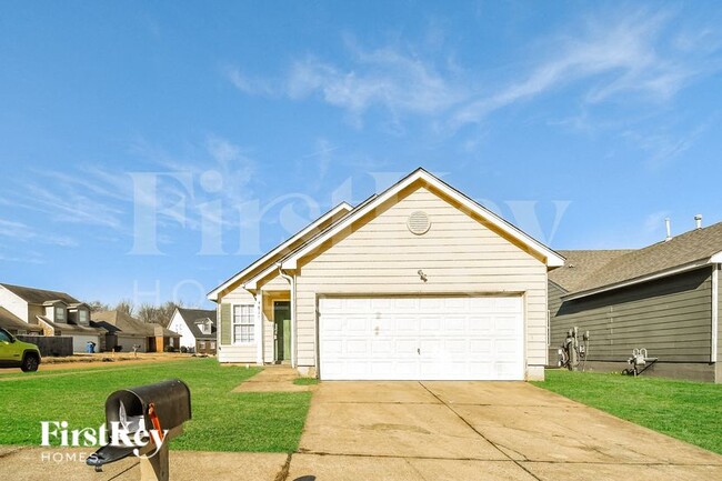 property at 4820 Royal Run Dr