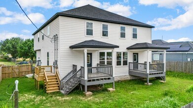 8 Donna Ct in Brookshire, TX - Building Photo - Building Photo