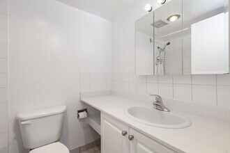 Ilikai in Vancouver, BC - Building Photo - Building Photo