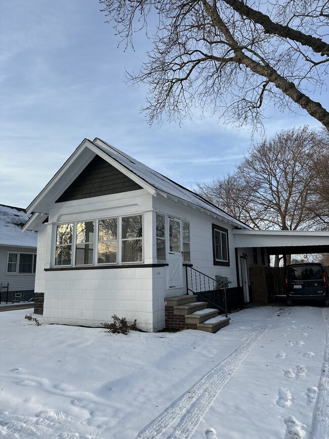 property at 1607 Howard St