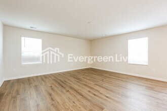 2 Donemere Way in Fountain Inn, SC - Building Photo - Building Photo