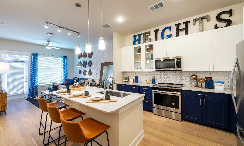 2200 Rutland St in Houston, TX - Building Photo