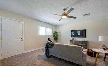 550 N Spencer in Mesa, AZ - Building Photo - Building Photo