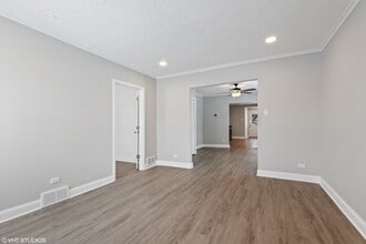9708 Melvina Ave in Oak Lawn, IL - Building Photo - Building Photo