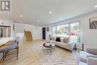 1354 Kelly Rd in Mississauga, ON - Building Photo - Building Photo