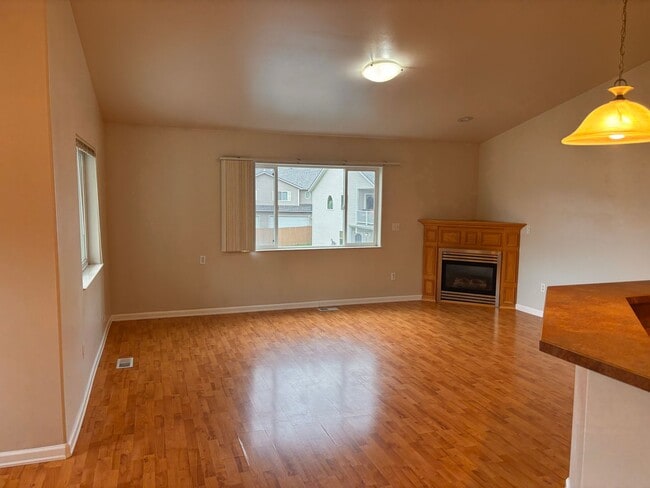 6873 Brittany Rock Way in Anchorage, AK - Building Photo - Building Photo