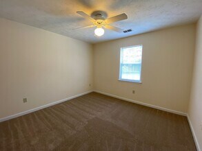 107 Hunter's Run Rd in Athens, GA - Building Photo - Building Photo