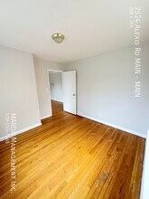 2524 Alexis Rd in Windsor, ON - Building Photo - Building Photo