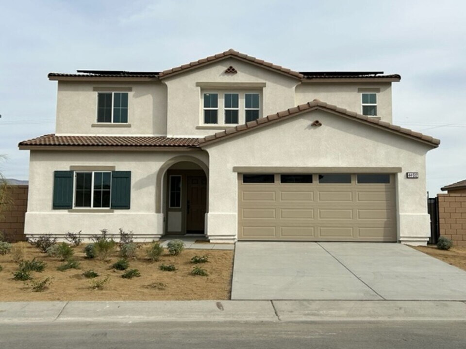 44512-512 Beringer Dr in Indio, CA - Building Photo