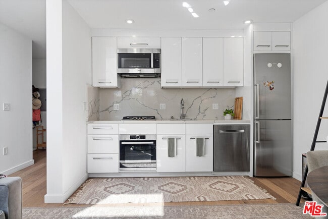 507 Orlando Ave in West Hollywood, CA - Building Photo - Building Photo