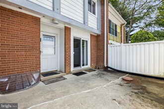 5 Cornwallis Square in Newark, DE - Building Photo - Building Photo