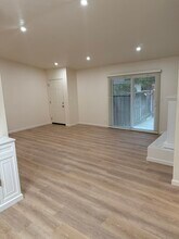 1677 Canary Dr in Sunnyvale, CA - Foto de edificio - Building Photo