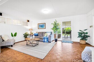 5701 Haleola St in Honolulu, HI - Building Photo - Building Photo