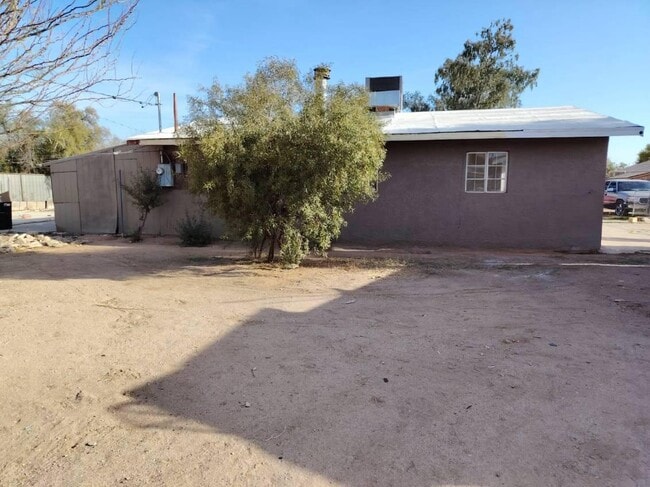 218 W Navajo Rd in Tucson, AZ - Building Photo - Building Photo