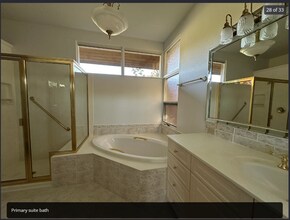 10304 W Court St in Pasco, WA - Building Photo - Building Photo