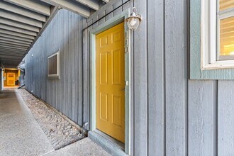 3815 Guadalupe St-Unit -3815 Guadalupe Street, Unit 110 in Austin, TX - Building Photo - Building Photo