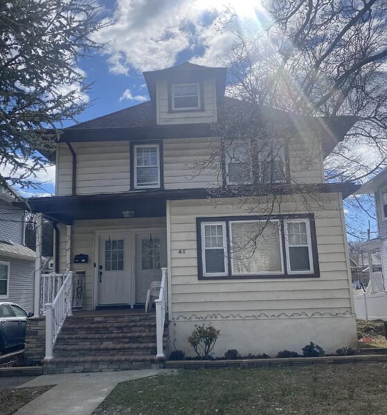 48 Elm Rd, Unit #1 floor 2 in Caldwell, NJ - Foto de edificio