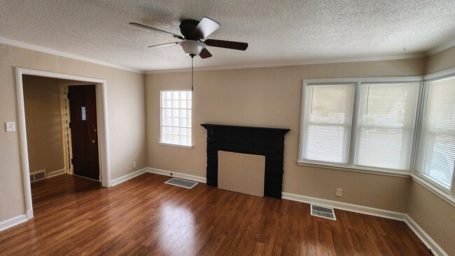 814 Park Pl in Clinton, IA - Foto de edificio - Building Photo