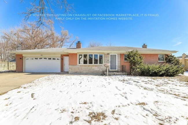 property at 445 N Douglas Ave