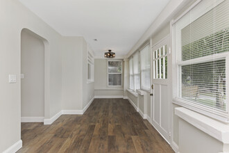 133 E Concord St in Orlando, FL - Building Photo - Interior Photo