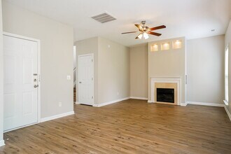 844 Stackhurst Way in Wake Forest, NC - Building Photo - Building Photo