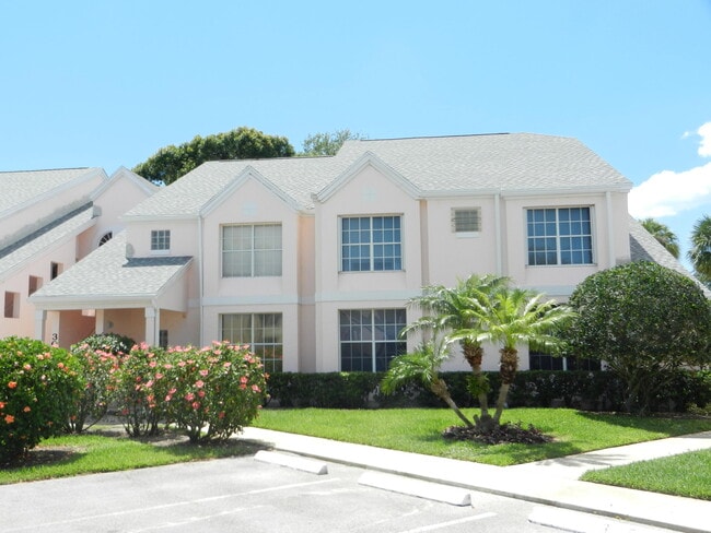 301 Muirfield Ct in Jupiter, FL - Building Photo - Building Photo