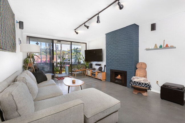 property at 1971 Rodney Dr