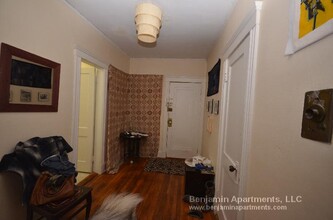 1460 Commonwealth Ave, Unit 25 in Boston, MA - Building Photo - Building Photo