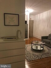 240 S 13th St-Unit -UNIT D in Philadelphia, PA - Building Photo - Building Photo
