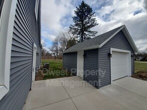 6315 Knapp St NE in Ada, MI - Building Photo - Building Photo