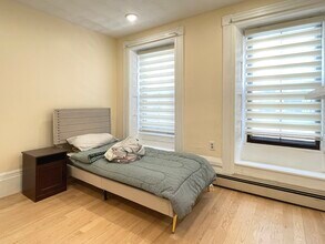 37 Oak St in Boston, MA - Building Photo - Building Photo