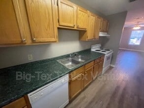 267 N Pecan St in Nash, TX - Building Photo - Building Photo