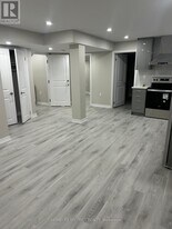 807 Apple Terrace in Milton, ON - Building Photo