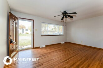 26 Radford Dr in Florissant, MO - Building Photo - Building Photo