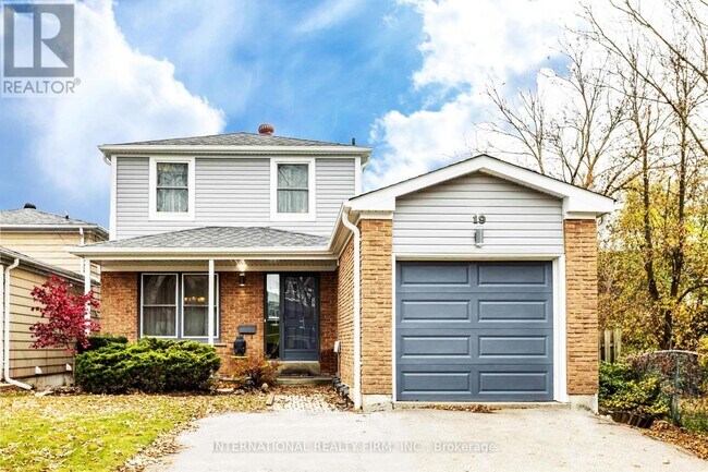 19 Lillooet Crescent in Richmond Hill, ON - Building Photo - Building Photo