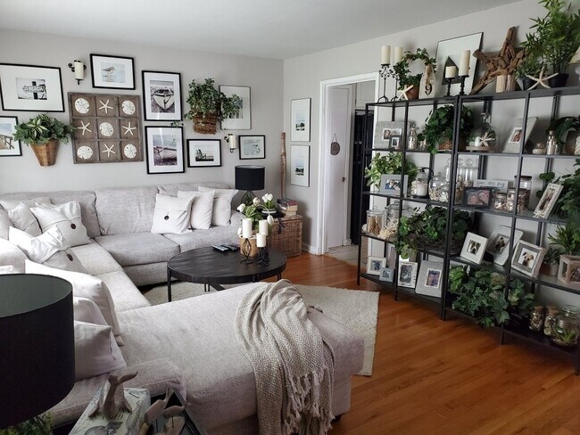 6915 Foxcroft Dr in St. Louis, MO - Foto de edificio - Building Photo