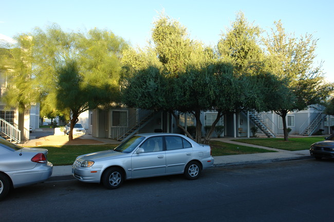 Lake Mead Villas in Las Vegas, NV - Building Photo - Building Photo